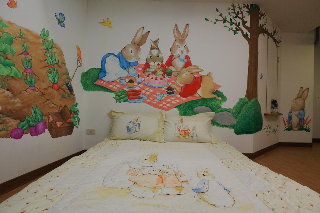 Peter Rabbit Cozy Nest Appartement Tainan Buitenkant foto